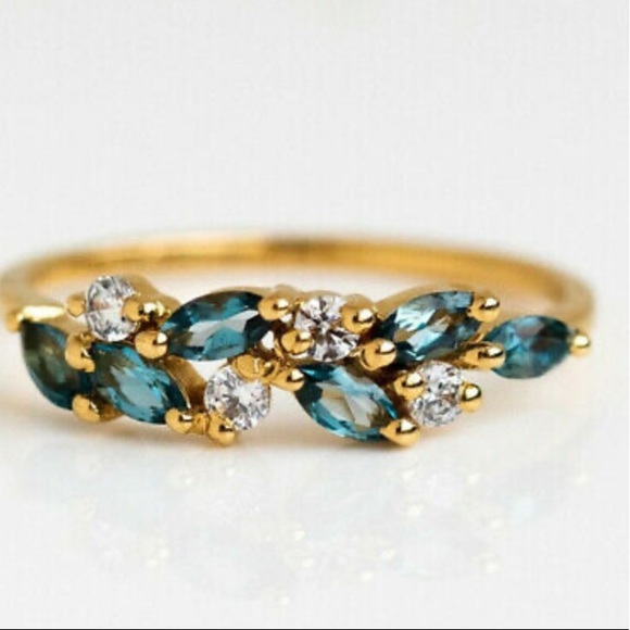 New 18k gols plated Diamond Ring - Picture 4 of 6